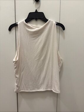 Women’s Cream Sleeveless Tank Top - Minimal Scoop Neck